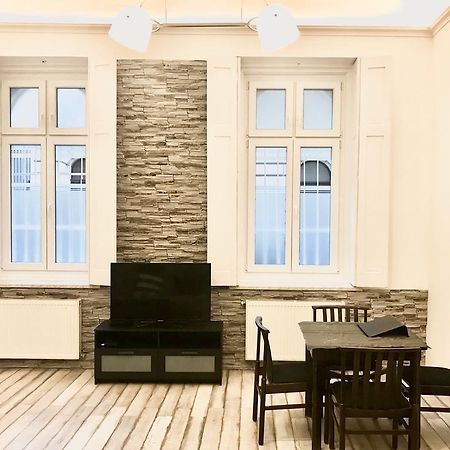 Homelike Luxury Flat On Gyulai Pal บูดาเปสต์ ภายนอก รูปภาพ